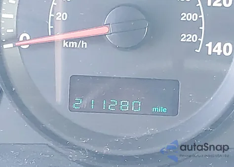 2005 Jeep Grand Cherokee Laredo from USA, damaged, VIN 1J4HR48N05C702948